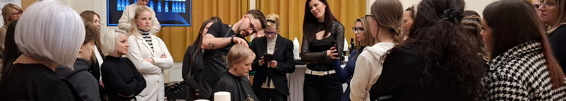 Szépészeti szakmai nap Tatabányán