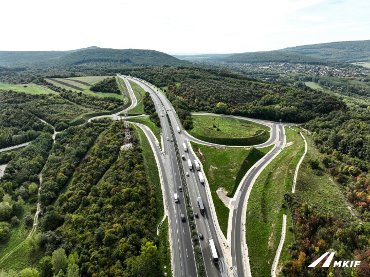 Folyamatban az M1-es autópálya bővítése – Fakivágások