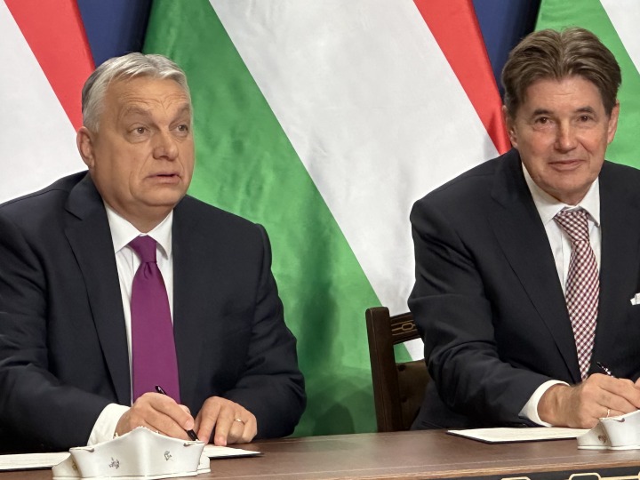 Tizenegy pontos vállalkozási adócsökkentési megállapodást jelentett be Orbán Viktor és Nagy Elek